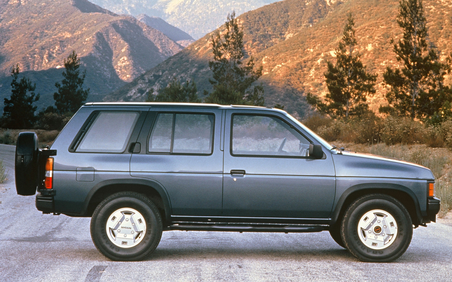 Nissan Pathfinder 1989 #9
