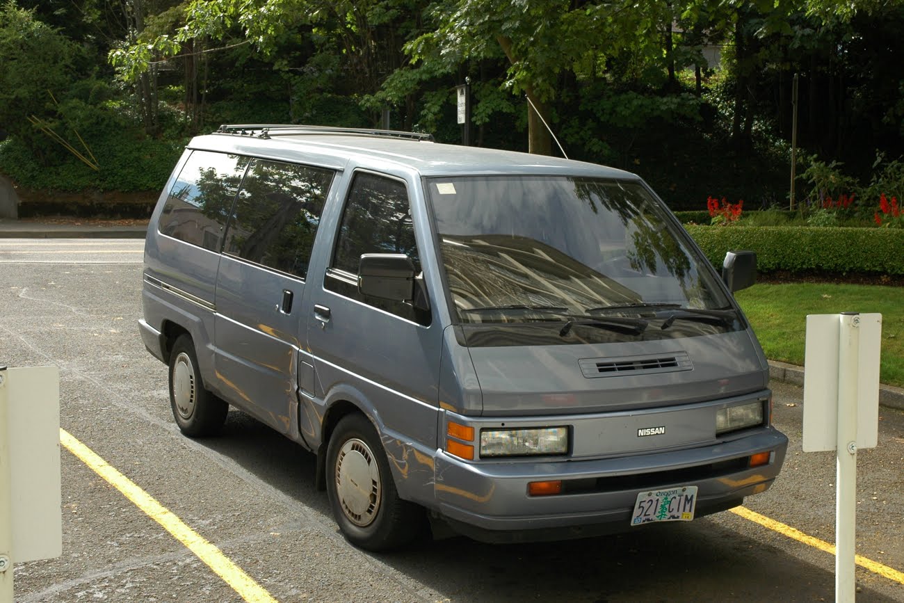 Nissan Van 1987 #10