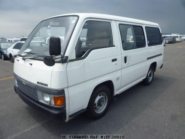 Nissan Van 1990 #1