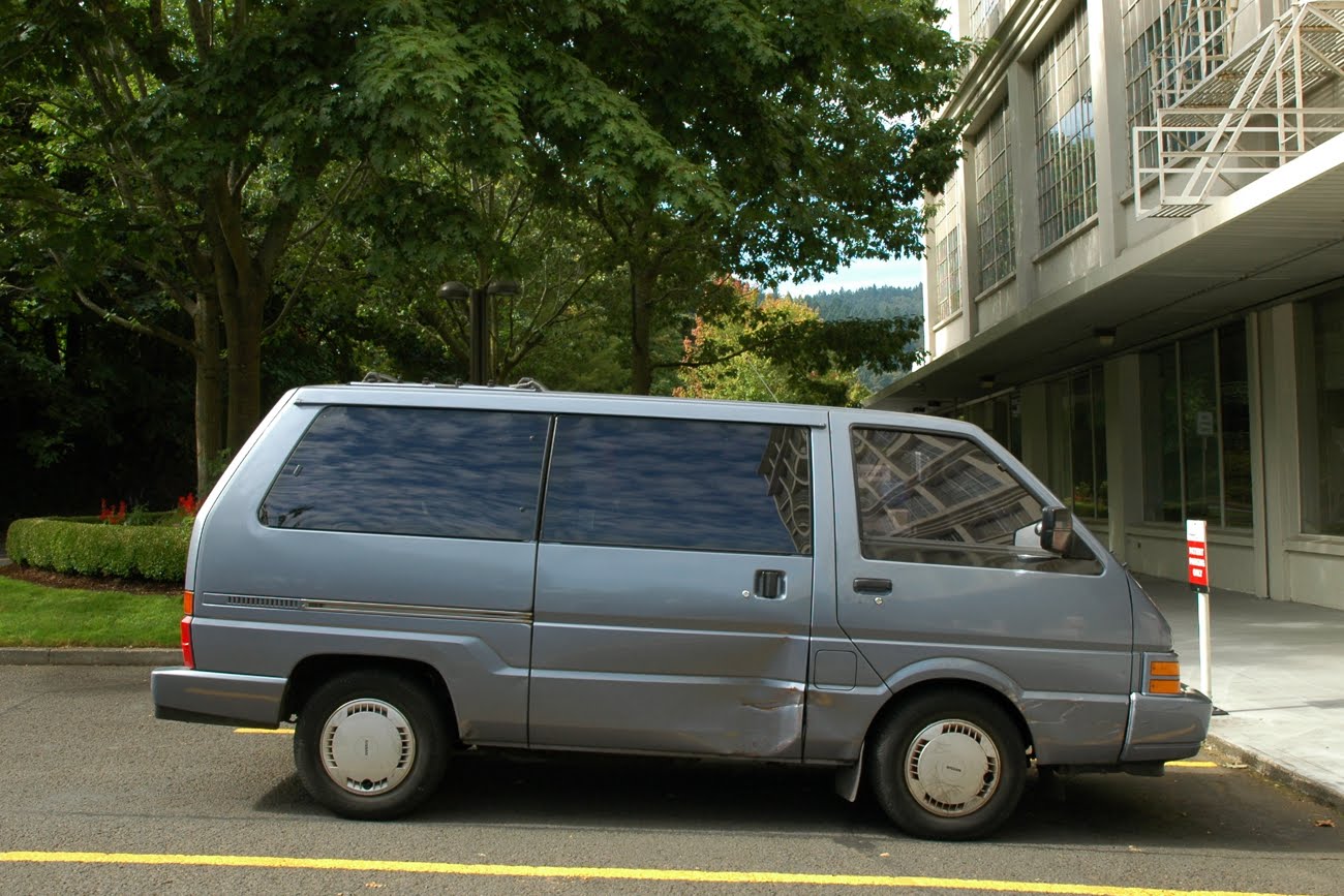 Nissan Van XE #18