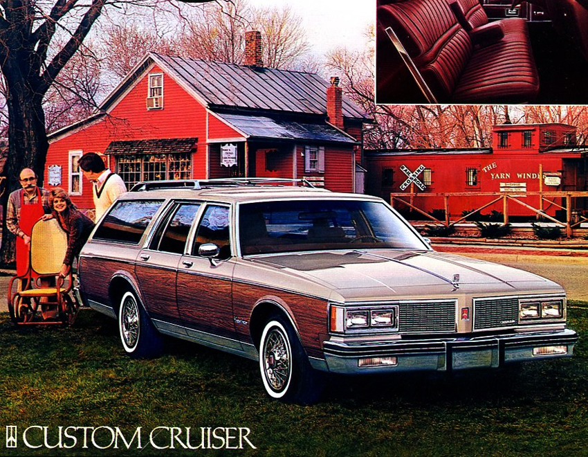 Oldsmobile Custom Cruiser 1982 #12