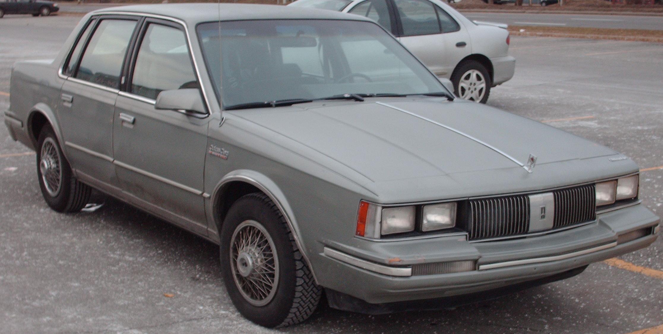 Oldsmobile Cutlass Ciera 1982 #4