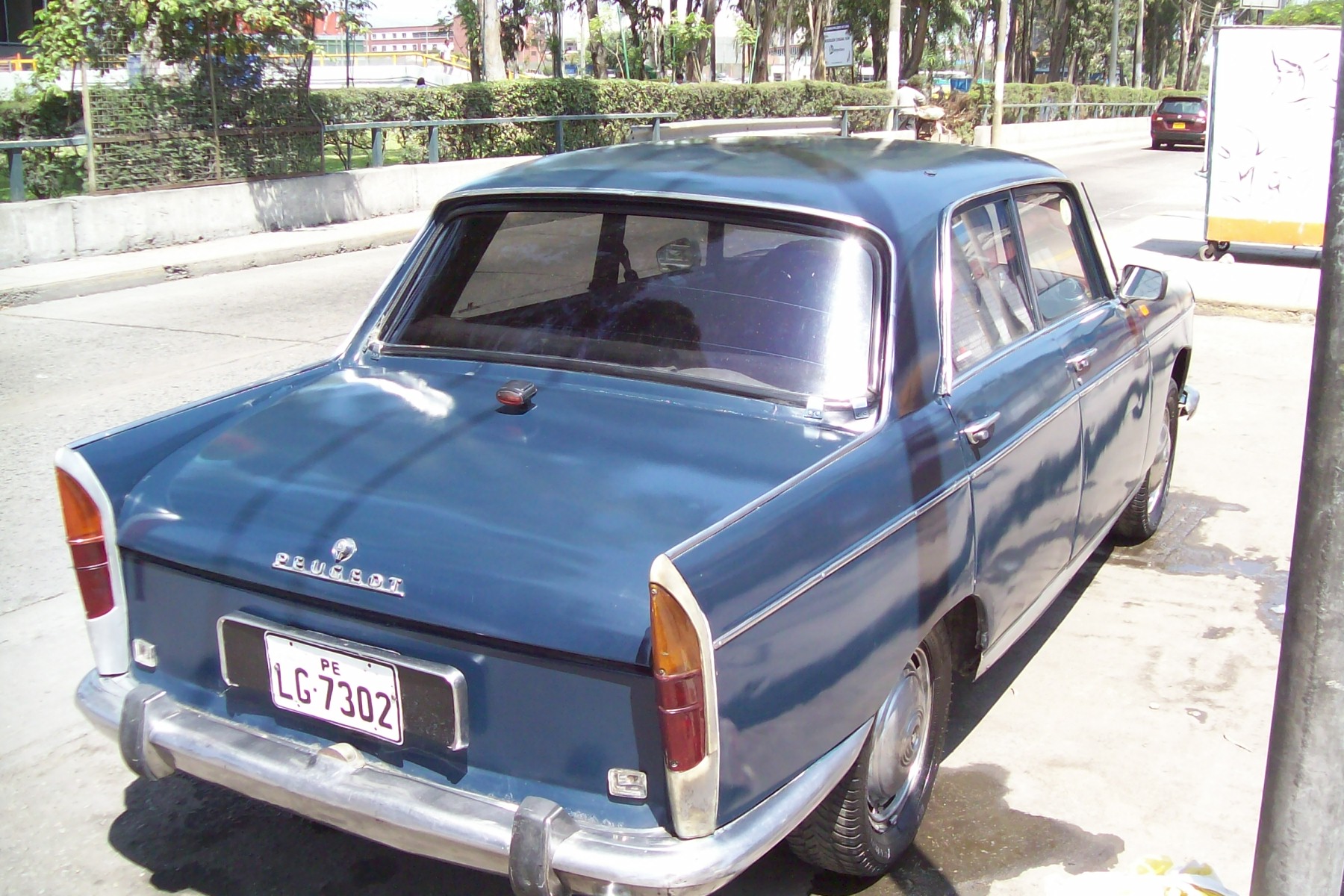Peugeot 404 1970 #2