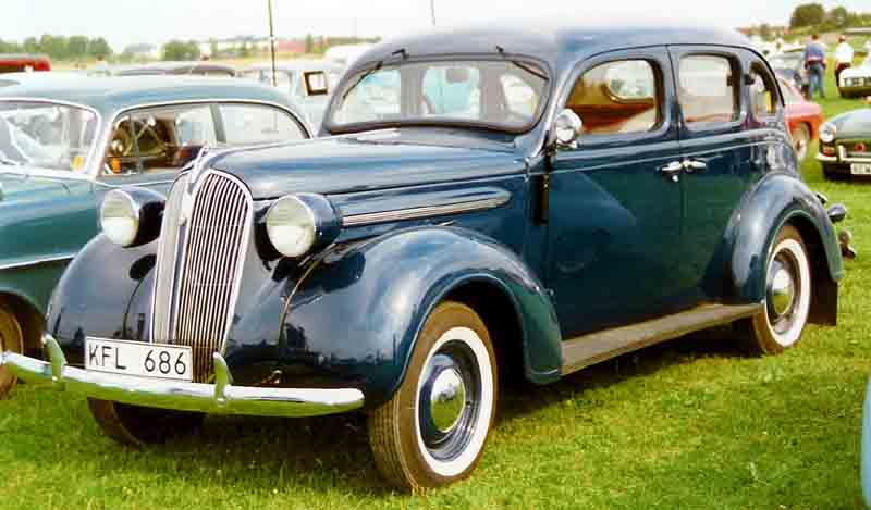 Plymouth DeLuxe 1937 #3