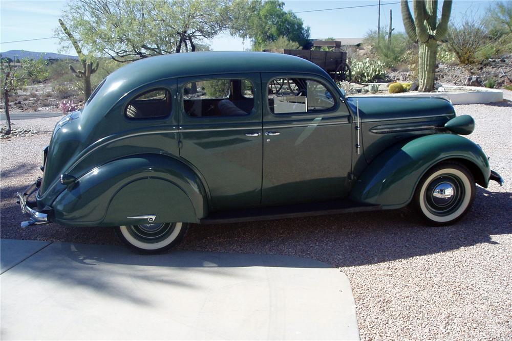 Plymouth DeLuxe 1937 #6