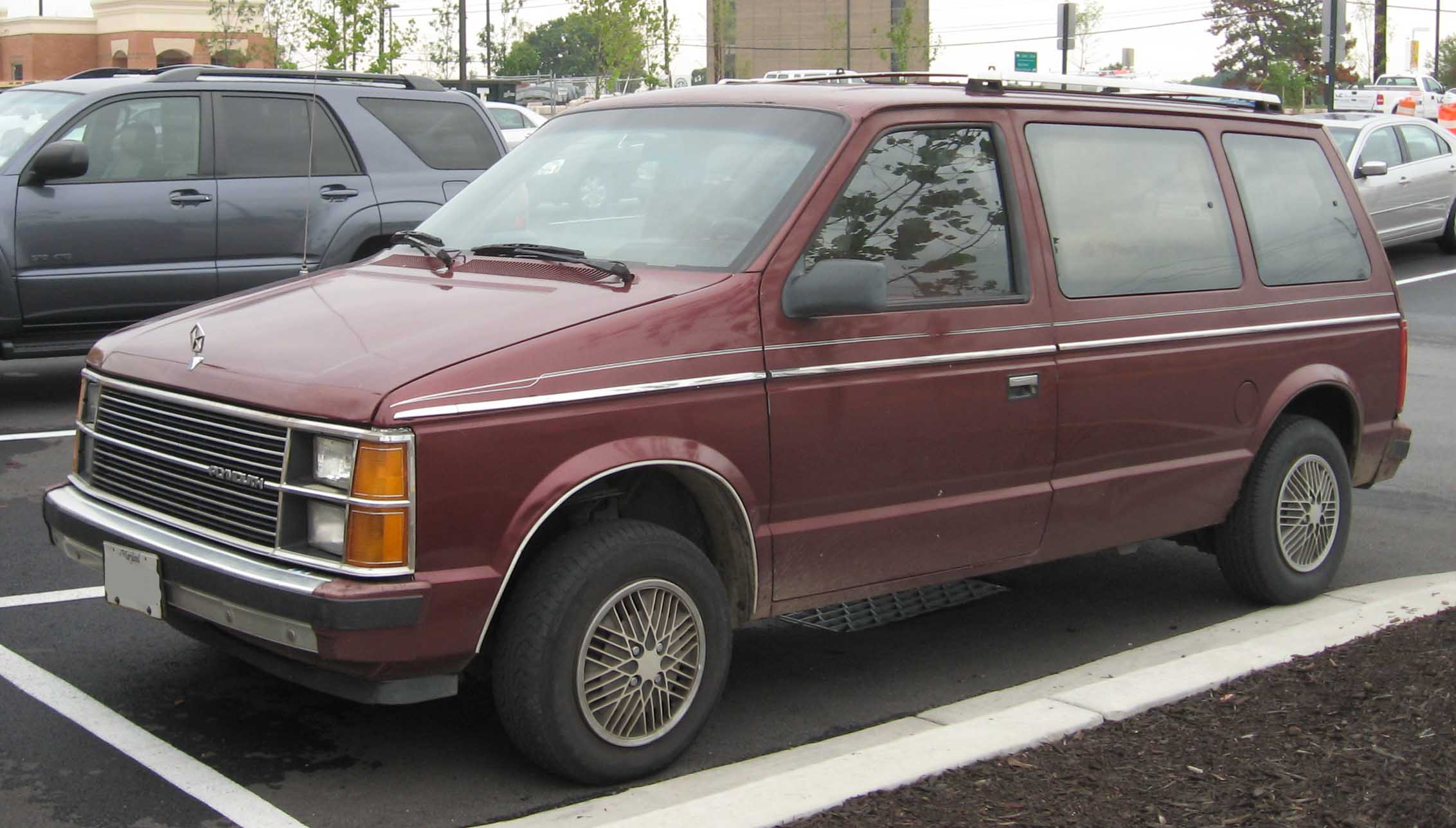 Plymouth Grand Voyager 1989 #8
