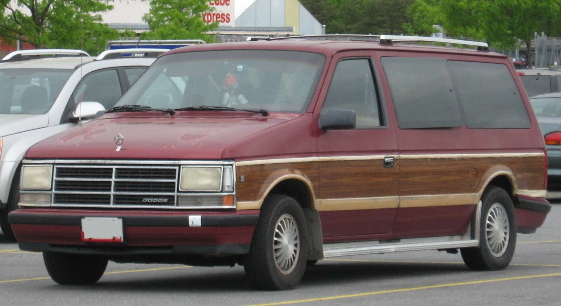 Plymouth Grand Voyager 1990 #9