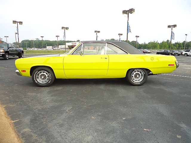 Plymouth Scamp 1971 #10
