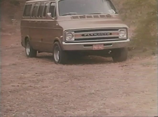 Plymouth Voyager 1974 #10