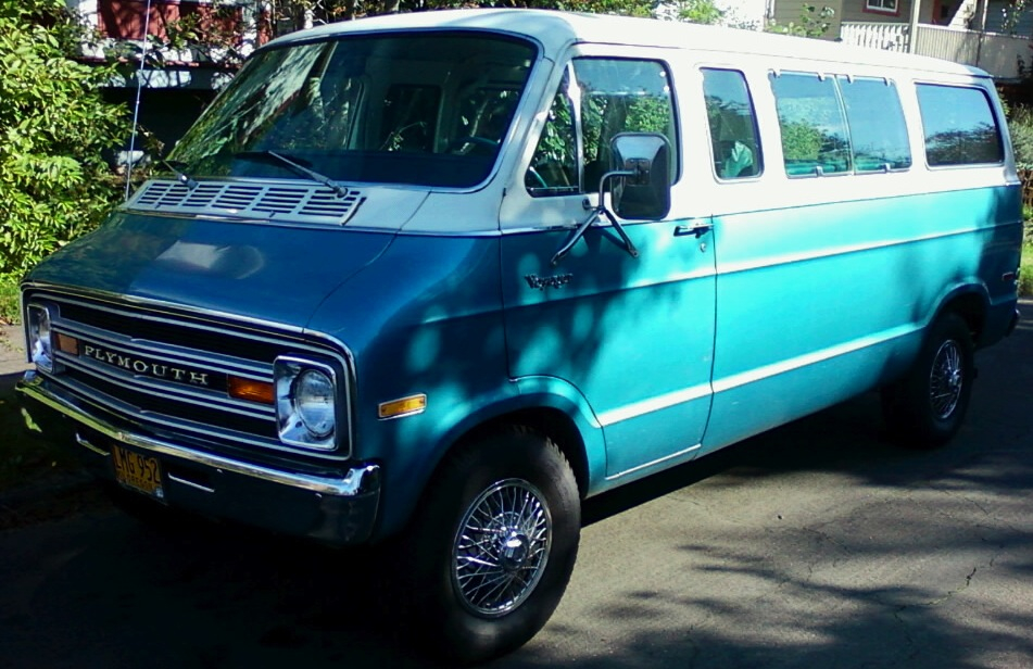 Plymouth Voyager 1975 #4