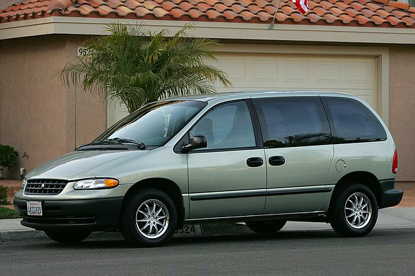 Plymouth Voyager 2000 #5