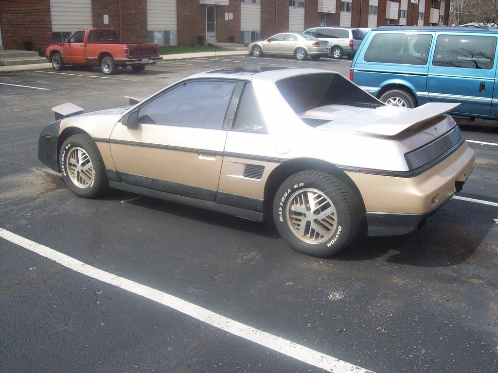 Pontiac Fiero 1986 #12