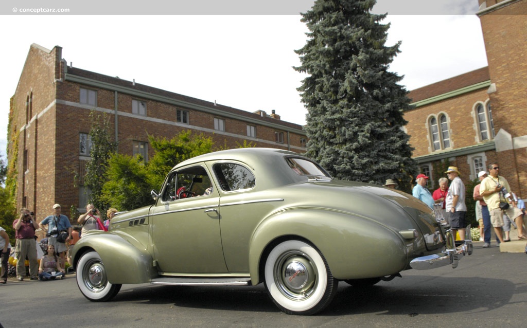 Pontiac Special 25 1940 #3