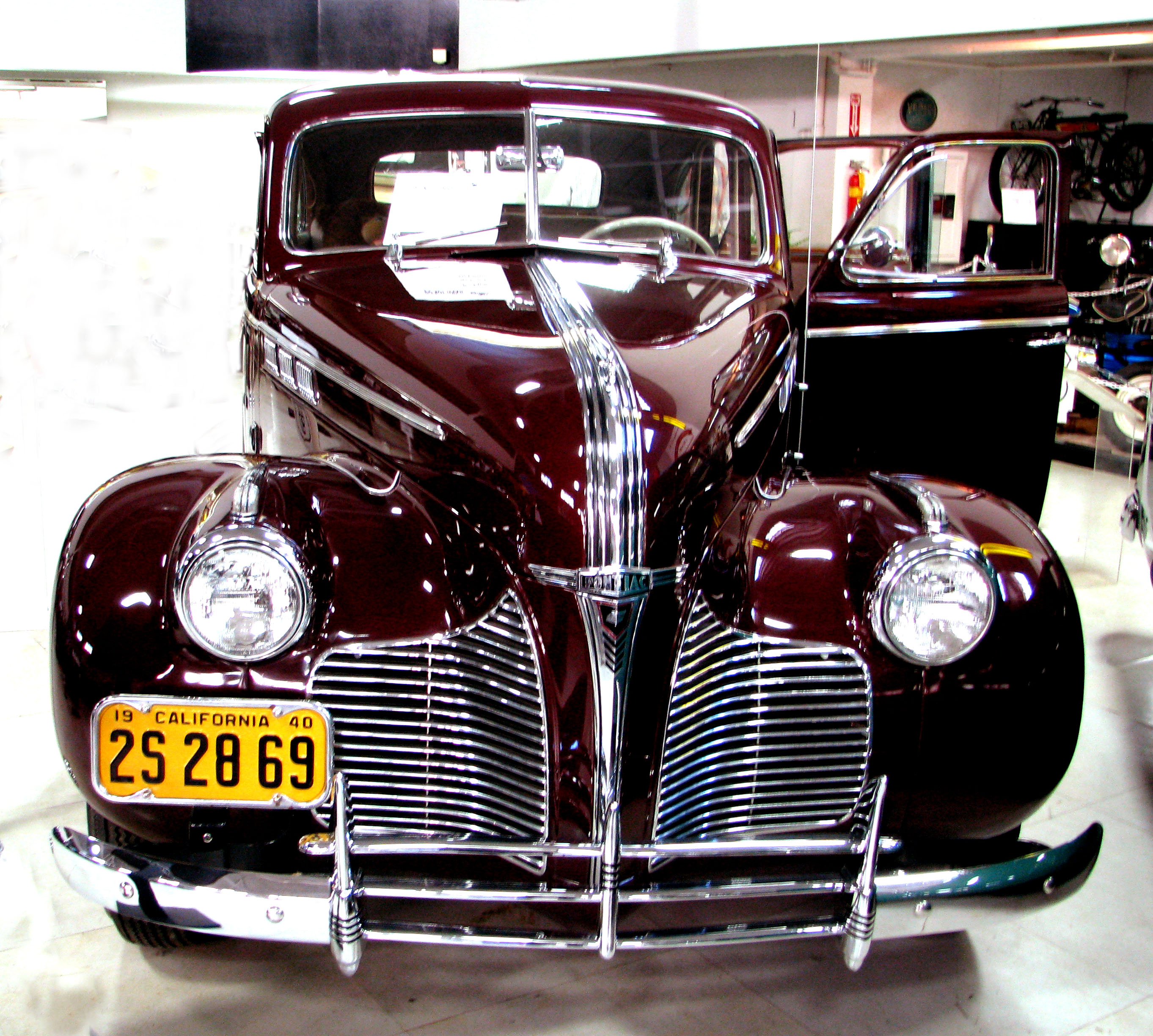 Pontiac Special 25 1940 #6