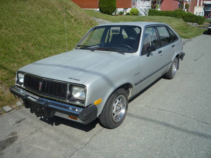 Pontiac T1000 1982 #2