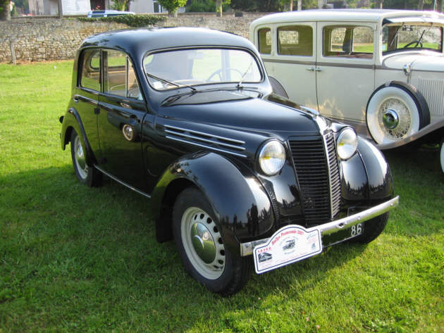 Renault Juvaquatre 1947 #7