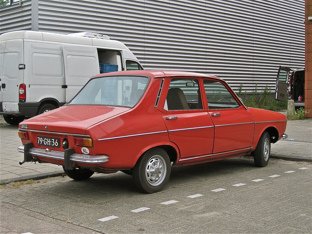 Renault R-12 1975 #12