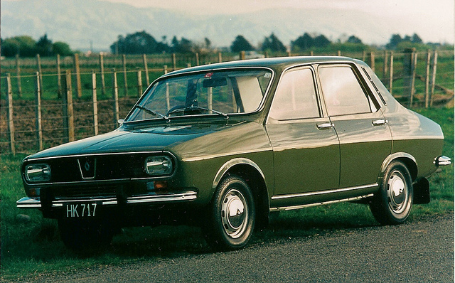 Renault R-12 #7