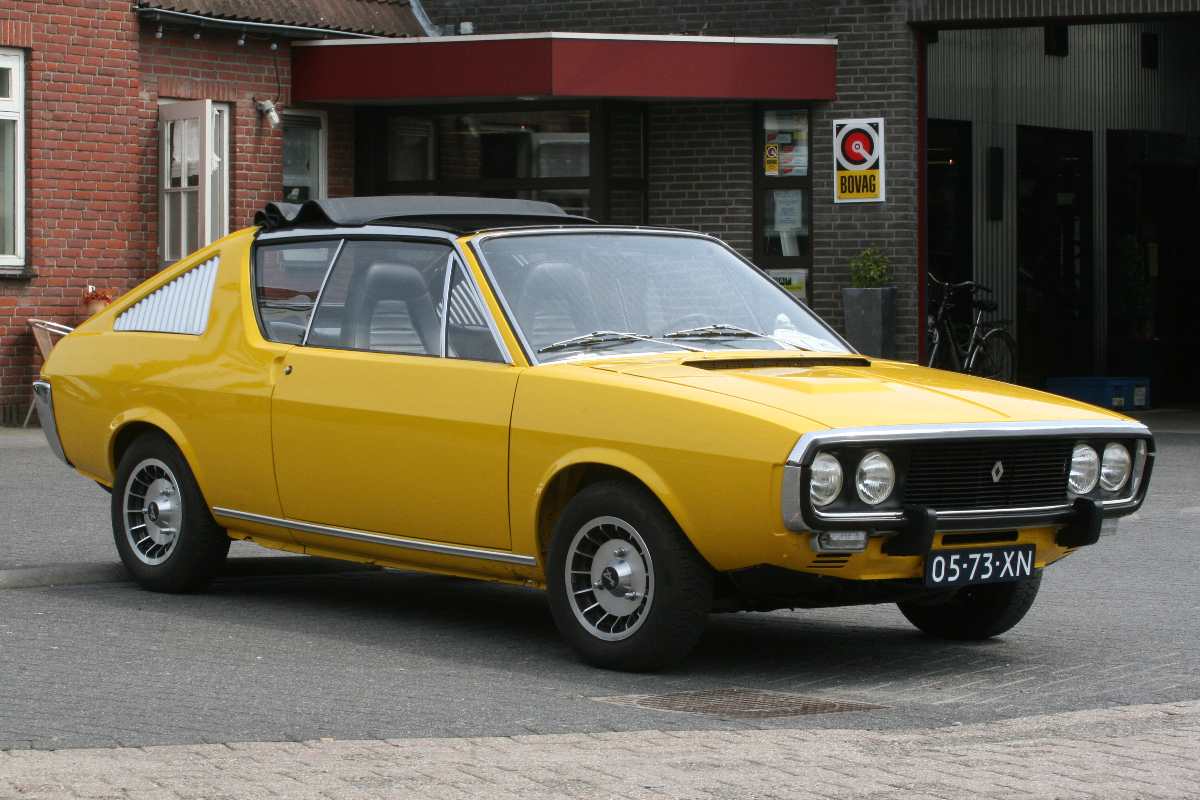 Renault R-15 1974 #8