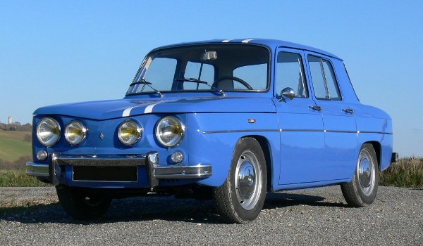 Renault R8 #12