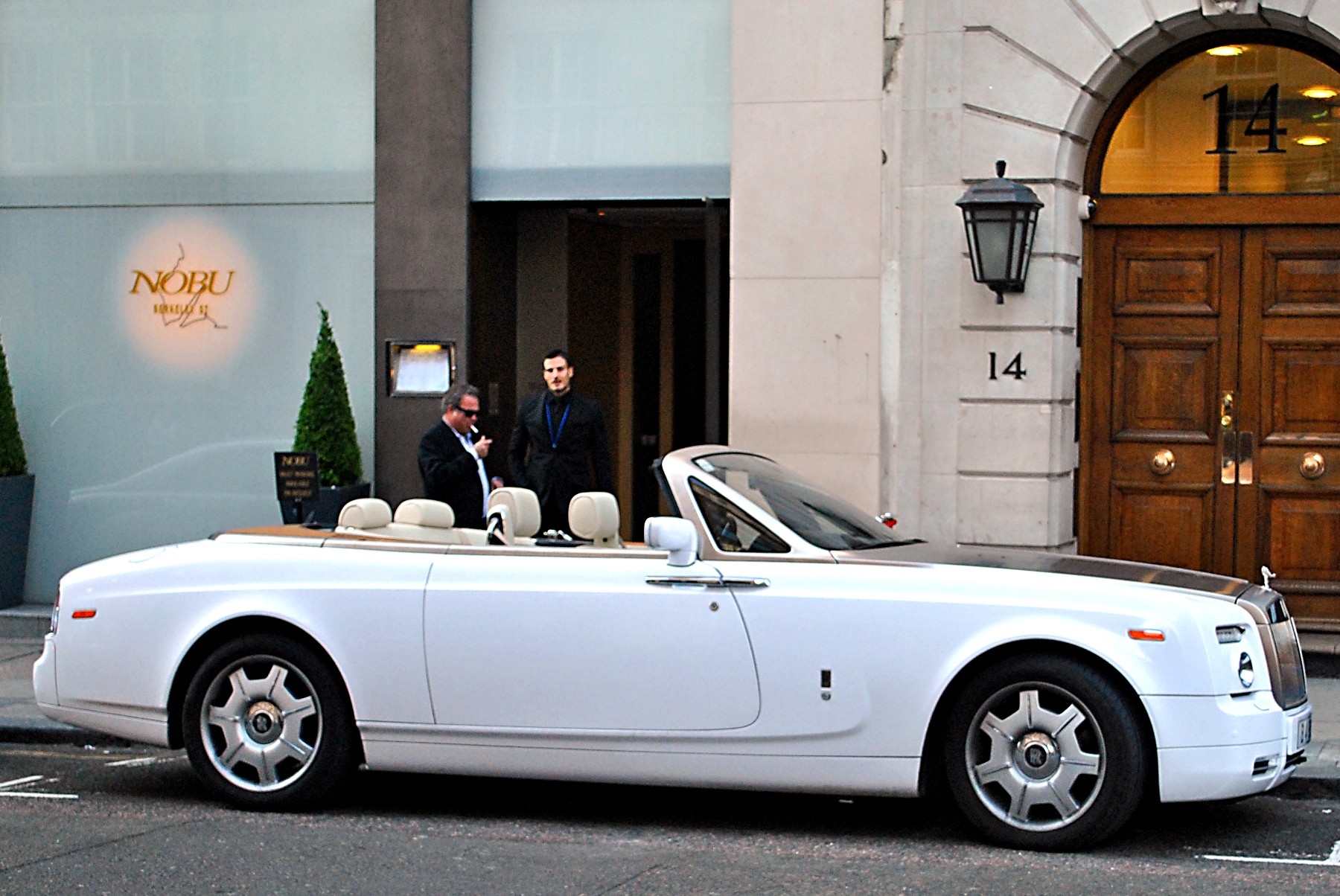 Rolls-Royce Phantom Drophead Coupe 2009 #2