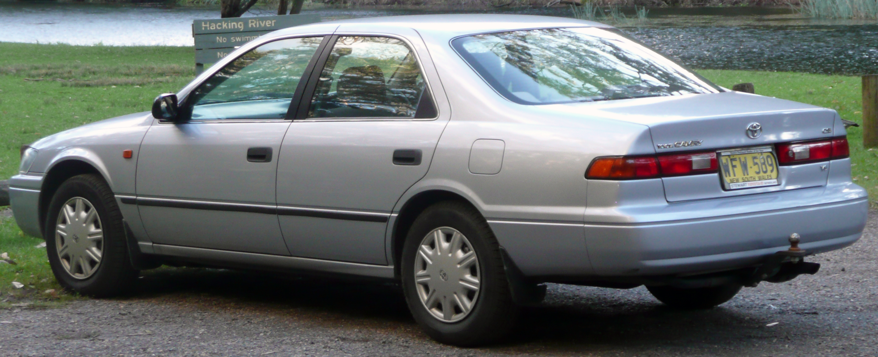 1997-toyota-camry-information-and-photos-momentcar