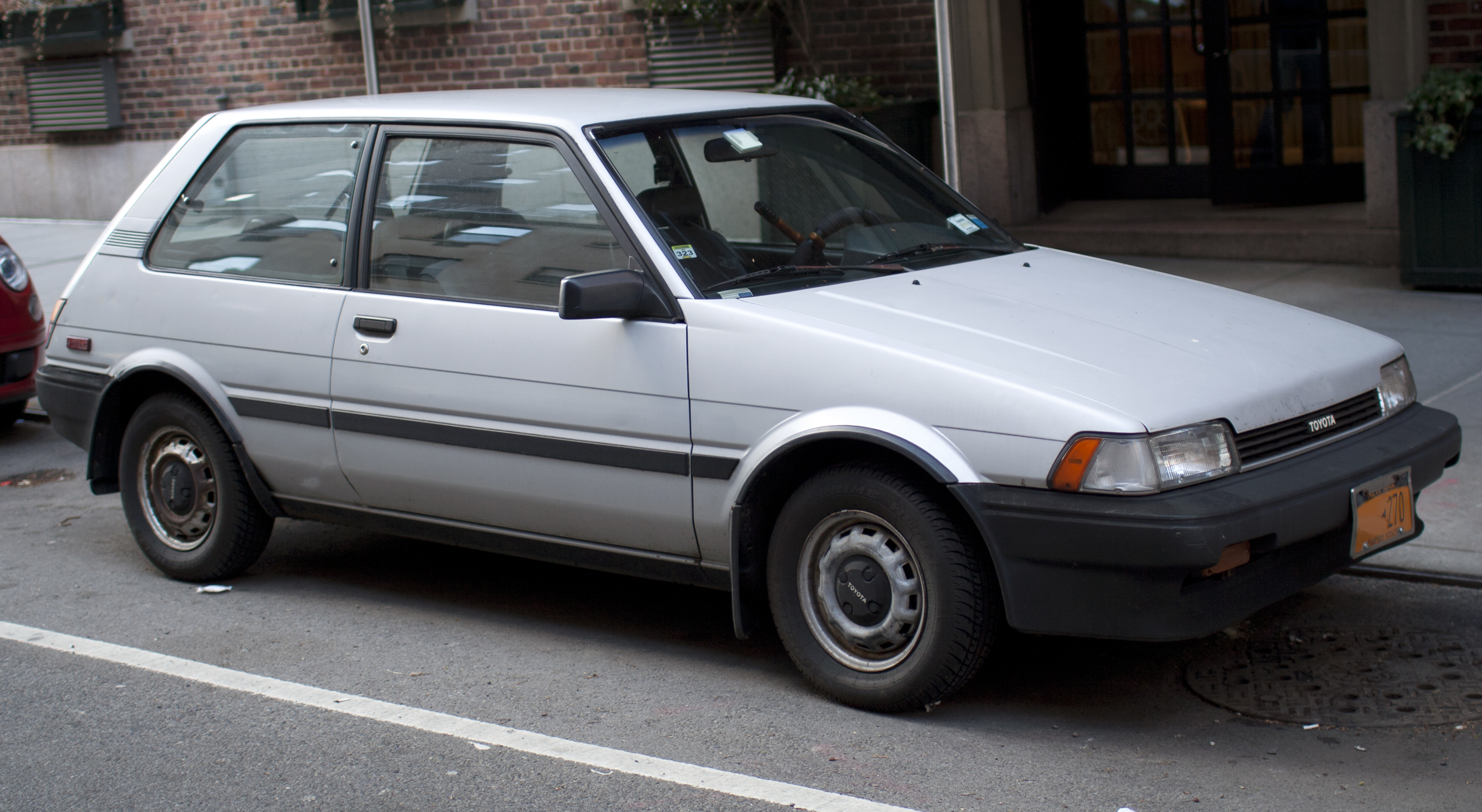 Toyota Corolla 1988 #7