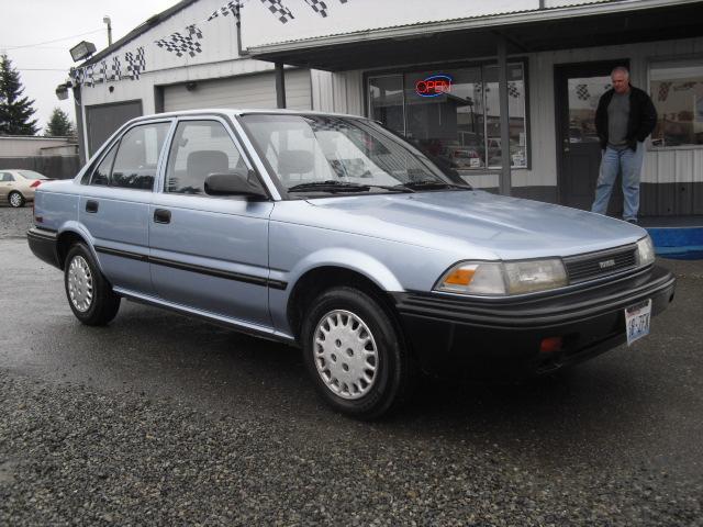 Toyota Corolla 1990 #13