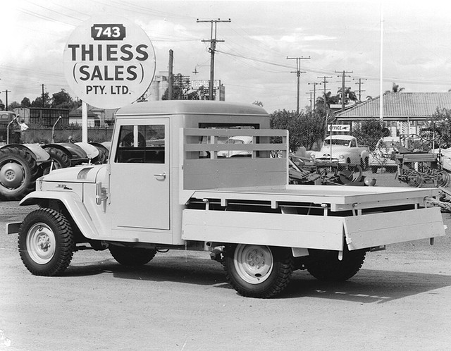 Toyota Land Cruiser 1958 #6