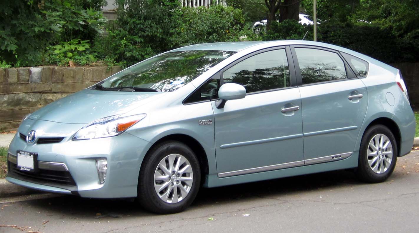 Toyota Prius Plug-in 2012 #6