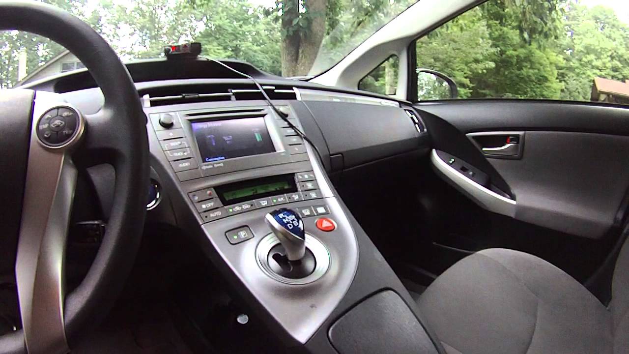 Toyota Prius Plug-in 2014 #6