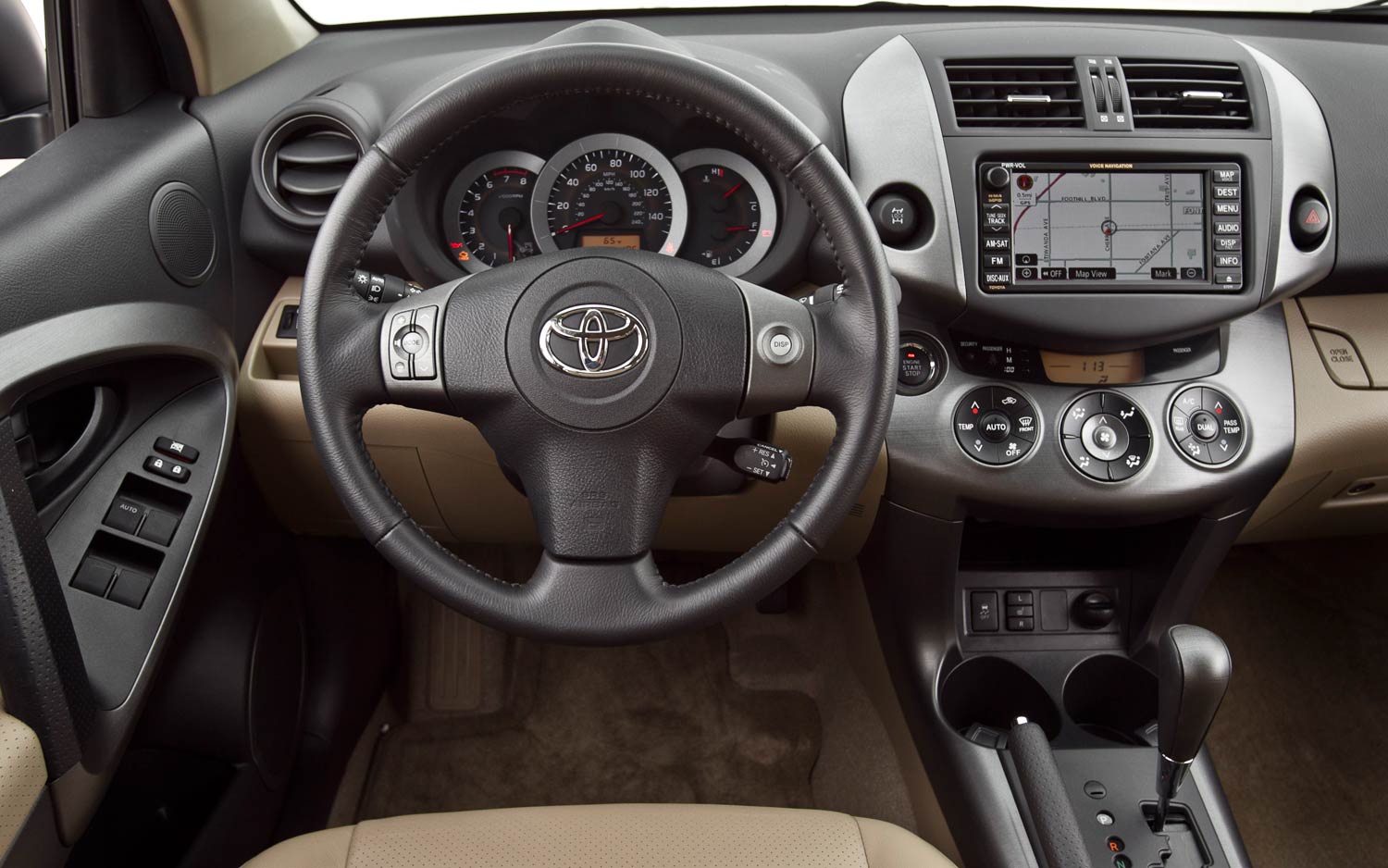 Toyota RAV4 2011 #8