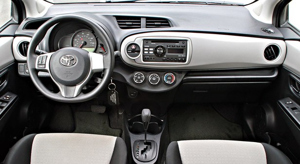 Toyota Yaris 2012 #3