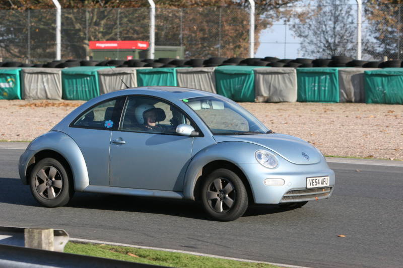 Volkswagen New Beetle 2004 #1