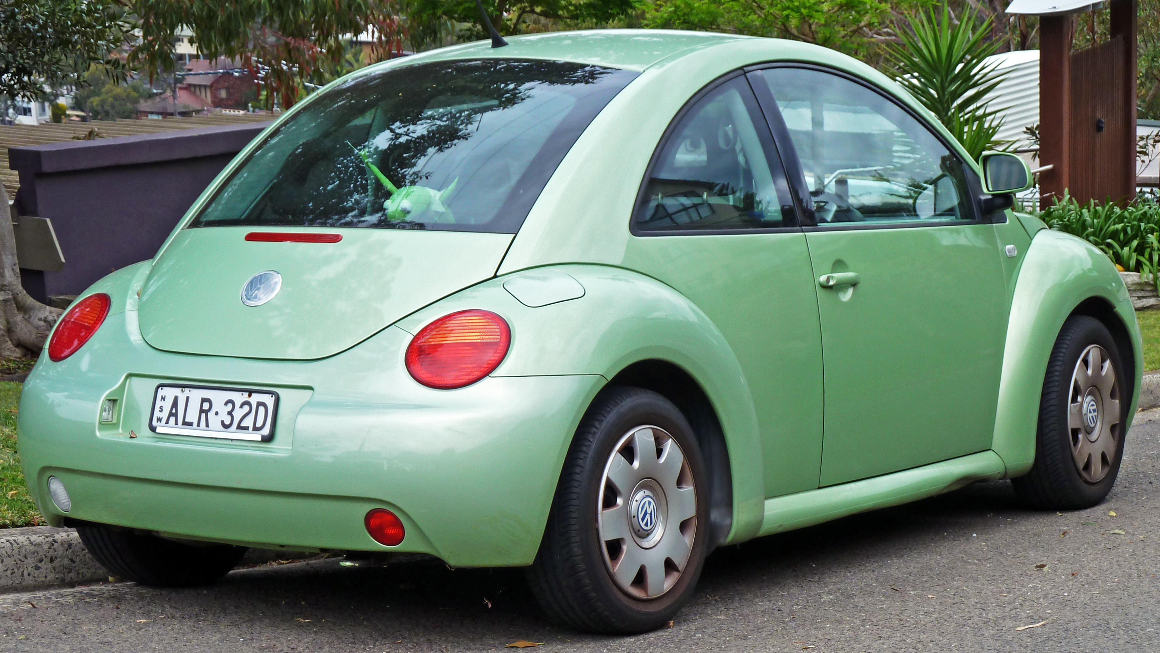 Volkswagen New Beetle 2005 #1