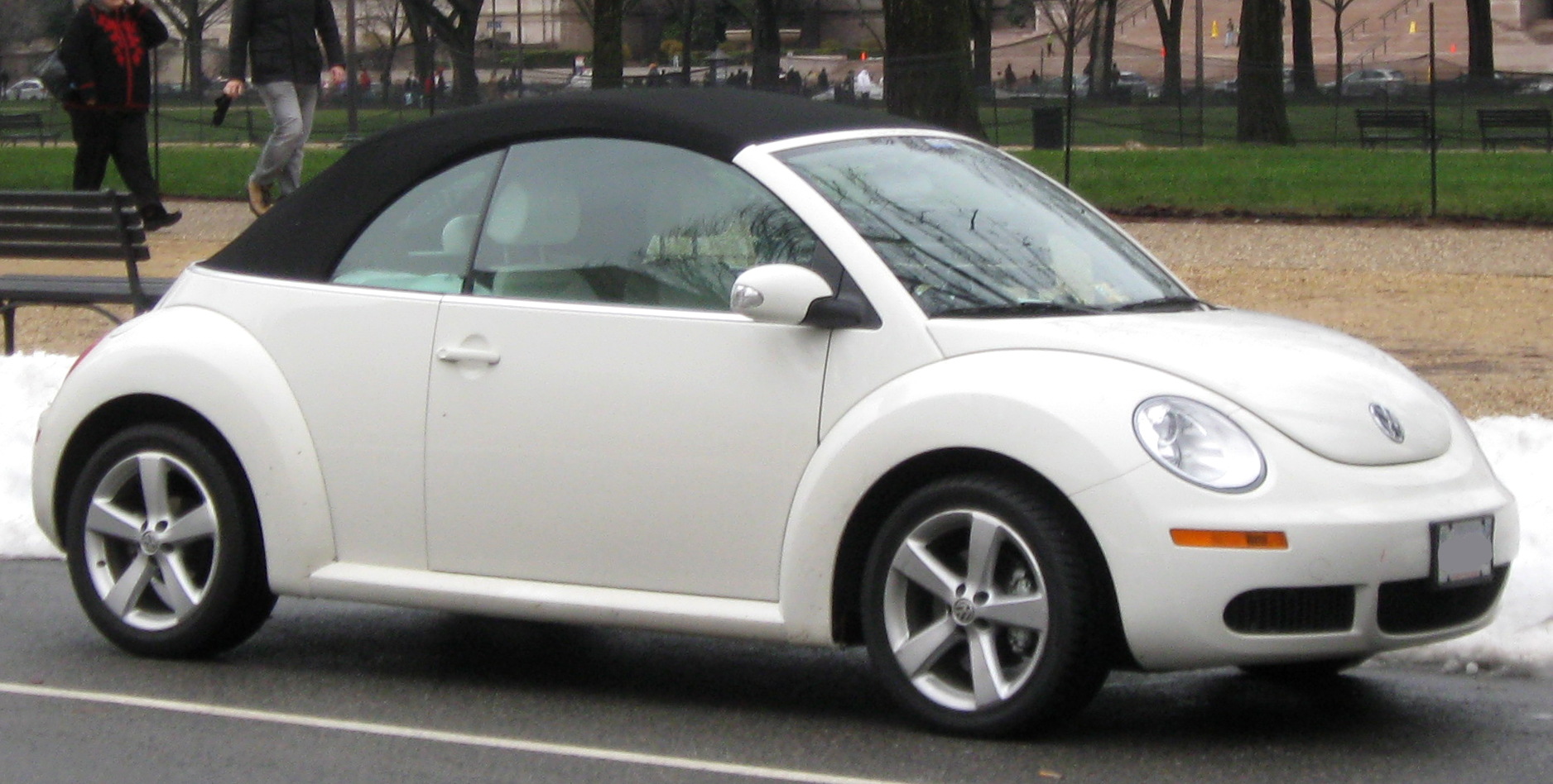 Volkswagen New Beetle 2009 #4