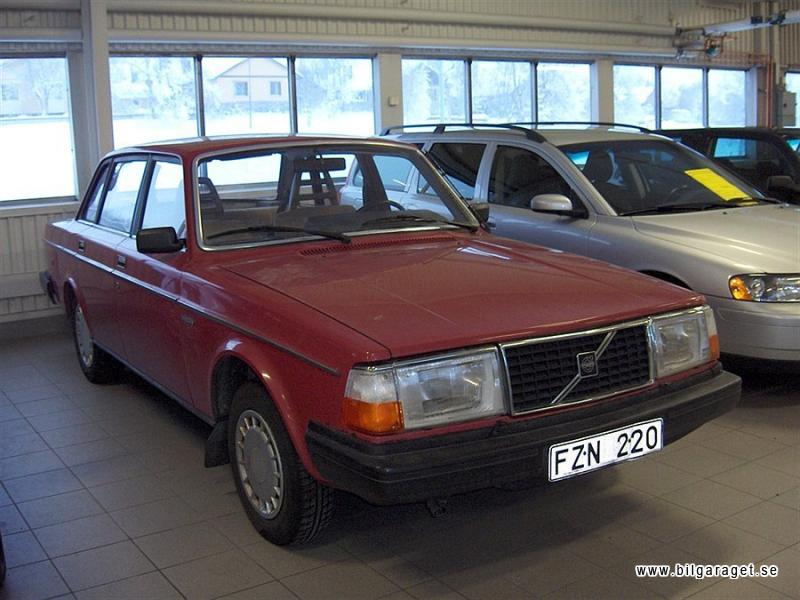 Volvo 240 1982 #7