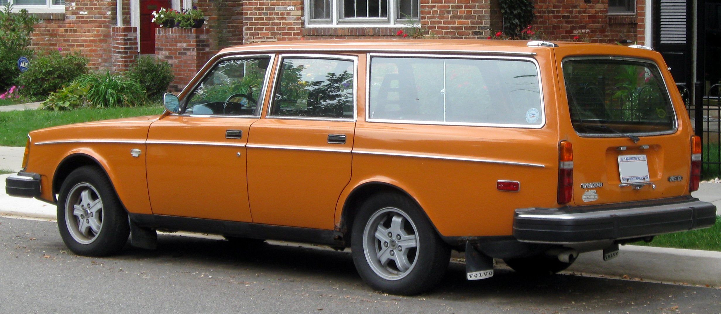 Volvo 245 1975 #3