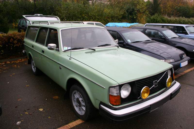 Volvo 245 1976 #3