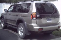 2004 Mitsubishi Montero