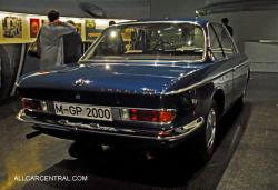 BMW 2000 1970 #10