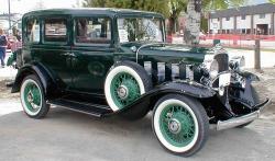 Chevrolet Deluxe 1932 #12