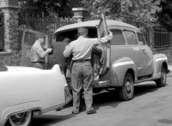 Chevrolet Suburban 1947 #6