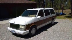 1990 Chrysler Town and Country