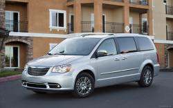 Chrysler Town and Country 2012 #9