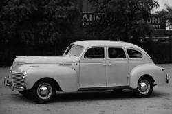Chrysler Traveler 1940 #9