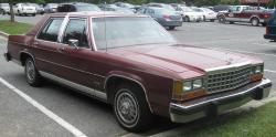 Ford Crown Victoria 1983 #6