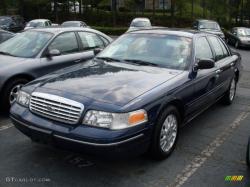 Ford Crown Victoria 2004 #9