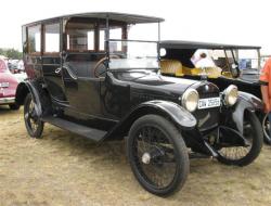 1916 Hupmobile Model N