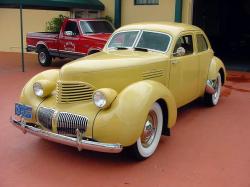 1939 Hupmobile Model R